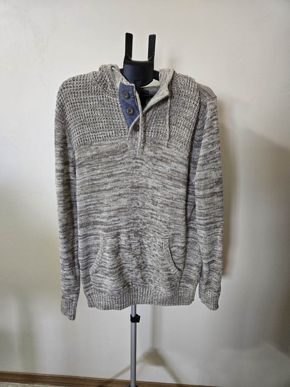 Retrofit Men's Hooded Sweater in Neutral Tan and Cream XL